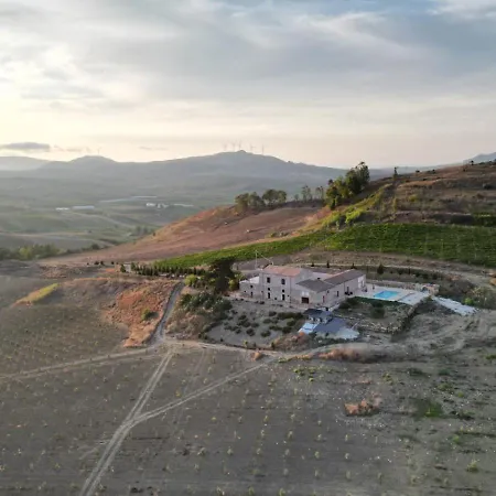 Masseria Baglio Perciata Gospodarstwo agroturystyczne *
